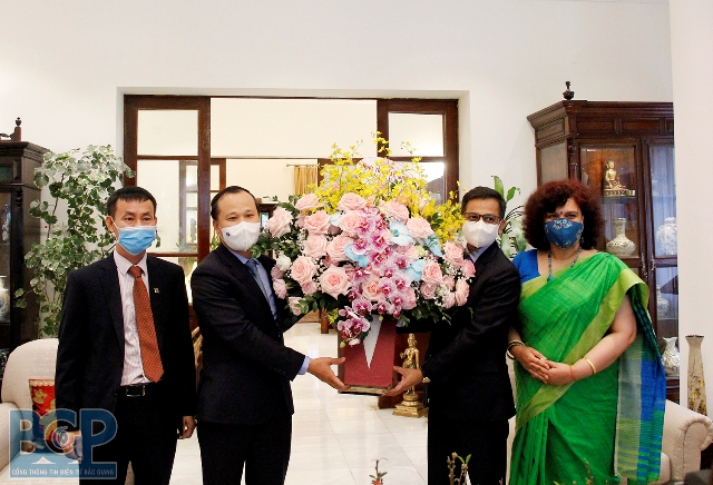 Phó Chủ tịch TT UBND tỉnh Mai Sơn thăm chúc Tết Đại sứ quán Ấn Độ