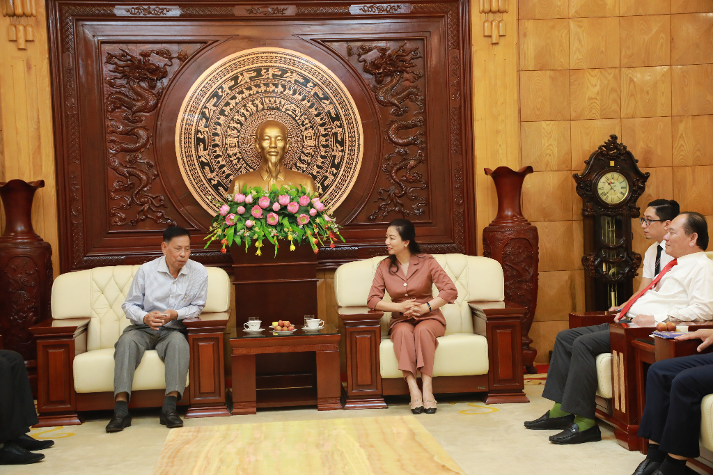 Đoàn đại biểu cấp cao Hội đồng Quốc gia Mặt trận Đoàn kết Phát triển Tổ quốc Campuchia thăm tỉnh...
