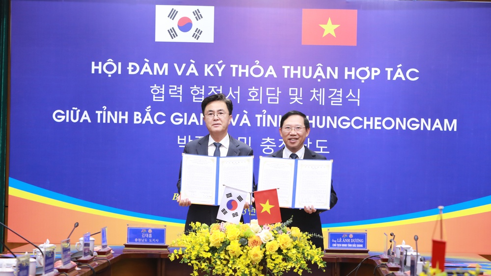Lãnh đạo tỉnh Bắc Giang và tỉnh Chungcheongnam (Hàn Quốc) ký kết thỏa thuận hợp tác