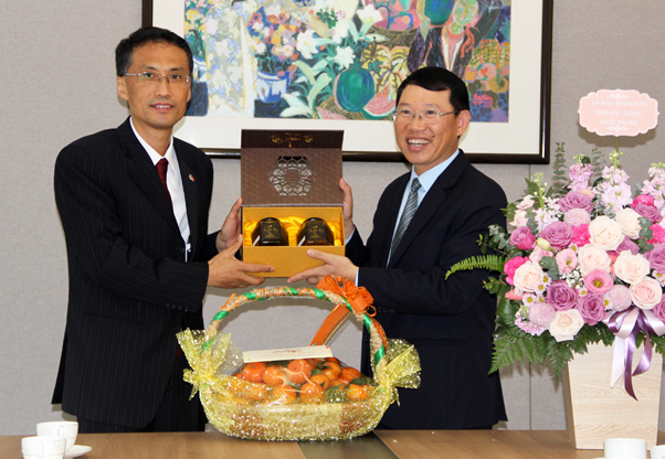 Phó Chủ tịch UBND tỉnh Bắc Giang Lê Ánh Dương thăm và chúc tết Đại sứ quán Hàn Quốc tại Việt Nam