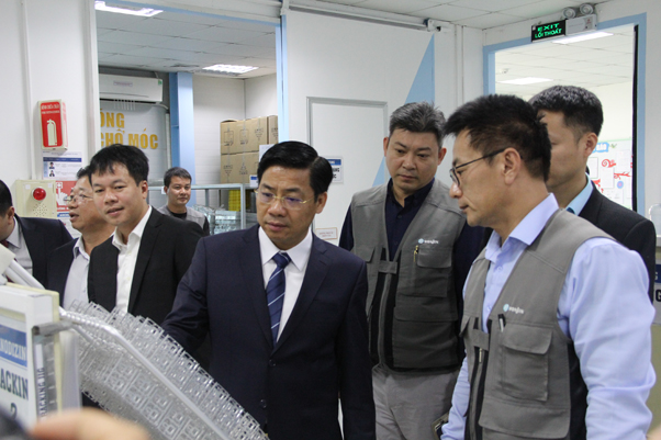 Chủ tịch UBND tỉnh Dương Văn Thái thăm và chúc Tết một số doanh nghiệp FDI tiêu biểu