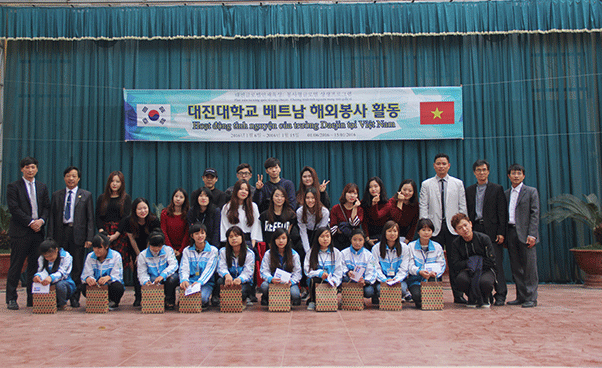 Trường Đại học Daejin (Hàn Quốc) tổ chức tình nguyện tại huyện Yên Dũng