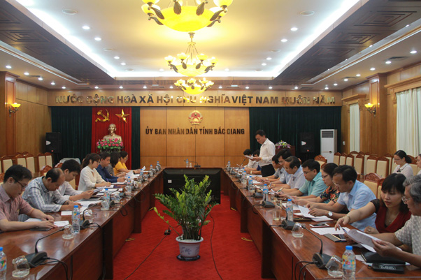 Phó Chủ tịch UBND tỉnh Lê Ánh Dương làm việc với đoàn công tác của Ủy ban công tác về các tổ chức...