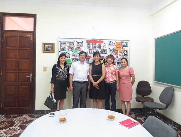 Sở Ngoại vụ tỉnh Bắc Giang tiếp xúc và làm việc với các Tổ chức PCPNN tại Văn phòng của các Tổ...